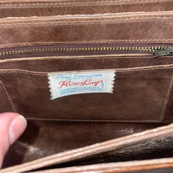 Flores' Bags Vintage Genuine Leather Hand Tooled Purse Floral Made in Mexico - Picture 3 of 7